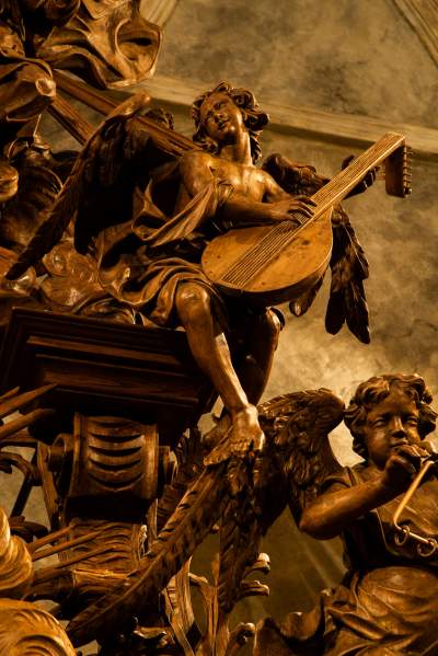 Kaplica. Staropolskie Sacrum na Zamku Pieskowa Skala - zdjęcie 5