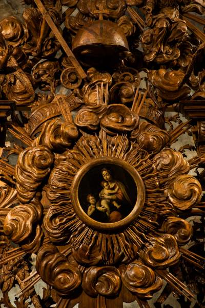 Kaplica. Staropolskie Sacrum na Zamku Pieskowa Skala - zdjęcie 3