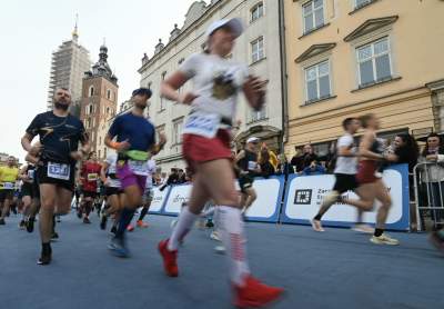 Przybyłem, przebiegłem, zwyciężyłem i... padłem. 21. Cracovia Maraton - zdjęcie 9