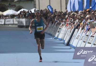 Przybyłem, przebiegłem, zwyciężyłem i... padłem. 21. Cracovia Maraton - zdjęcie 24