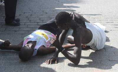 Przybyłem, przebiegłem, zwyciężyłem i... padłem. 21. Cracovia Maraton - zdjęcie 19