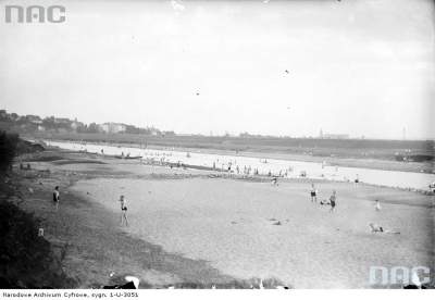 Kiedy w Wiśle pod Wawelem znów będzie można się kąpać? Tak było sto lat temu... - zdjęcie 1