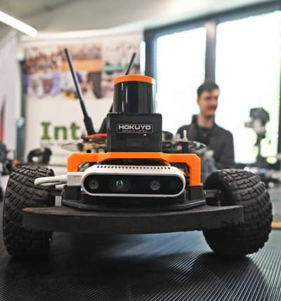 Studenckie Centrum Konstrukcyjne AGH otwarte, raj dla młodych konstruktorów - zdjęcie 6