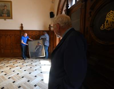 Portret Jacka Majchrowskiego zawisł w sali Kupieckiej magistratu - zdjęcie 19