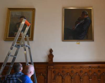 Portret Jacka Majchrowskiego zawisł w sali Kupieckiej magistratu - zdjęcie 4