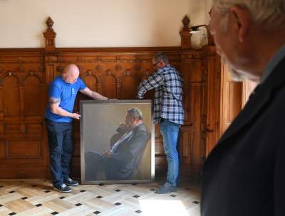 Portret Jacka Majchrowskiego zawisł w sali Kupieckiej magistratu - zdjęcie 18