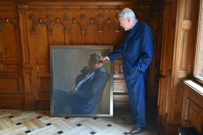 Portret Jacka Majchrowskiego zawisł w sali Kupieckiej magistratu - zdjęcie 16