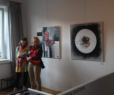 Wystawa "HopeFull" Marii Husarskiej w Arsene Galeria Wiatrak - zdjęcie 22