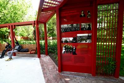 Cudowny ogród w centrum Krakowa, tu kobiety są najważniejsze - zdjęcie 6