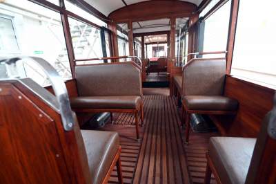 Ten tramwaj nigdy w Krakowie nie kursował, ale jest piękny! - zdjęcie 7