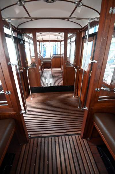 Ten tramwaj nigdy w Krakowie nie kursował, ale jest piękny! - zdjęcie 18