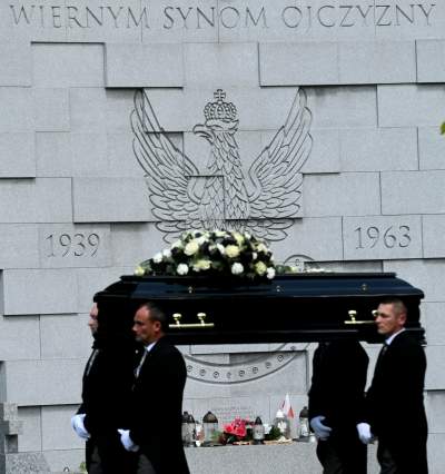 Pożegnanie Jana A.P. Kaczmarka, laureat Oscara spoczął na Cmentarzu Rakowickim - zdjęcie 14