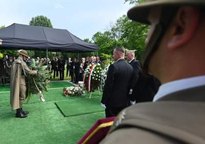 Pożegnanie Jana A.P. Kaczmarka, laureat Oscara spoczął na Cmentarzu Rakowickim - zdjęcie 31