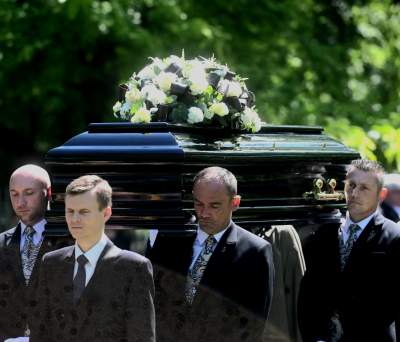 Pożegnanie Jana A.P. Kaczmarka, laureat Oscara spoczął na Cmentarzu Rakowickim - zdjęcie 11