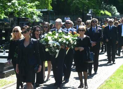 Pożegnanie Jana A.P. Kaczmarka, laureat Oscara spoczął na Cmentarzu Rakowickim - zdjęcie 16