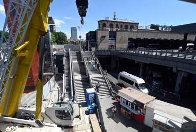 Kończy się pewna epoka, instalacja ruchomych schodów przy dworcu - zdjęcie 9