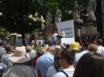 Procesja Bożego Ciała w Krakowie, gdy sacrum spotyka się z profanum - zdjęcie 10