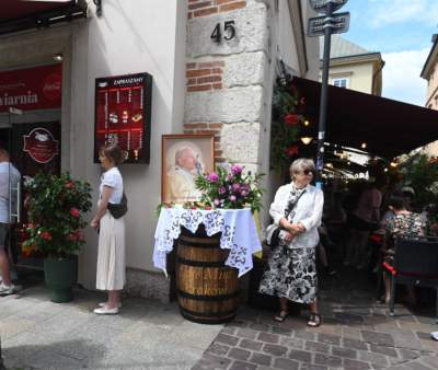 Procesja Bożego Ciała w Krakowie, gdy sacrum spotyka się z profanum - zdjęcie 15