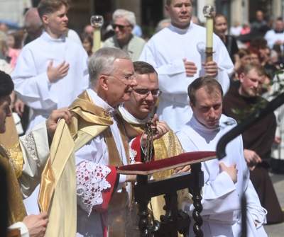 Procesja Bożego Ciała w Krakowie, gdy sacrum spotyka się z profanum - zdjęcie 9