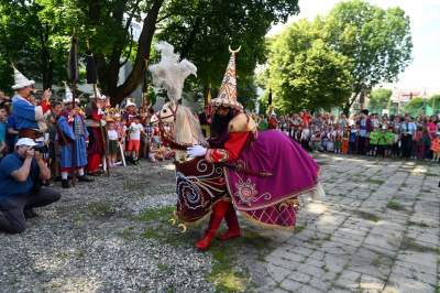 Dorota Segda i zaskakujące spotkania na trasie pochodu Lajkonika - zdjęcie 26