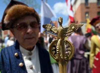 Dorota Segda i zaskakujące spotkania na trasie pochodu Lajkonika - zdjęcie 2