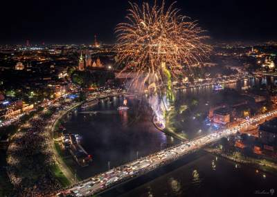 Wielka Parada Smoków z lotu smoka... fot. Daniel Turbasa - zdjęcie 1