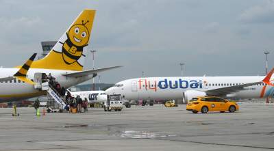 Lotnisko w Balicach bije rekordy frekwencji, tłoczno w powietrzu i na ziemi - zdjęcie 22