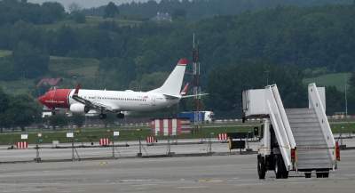 Lotnisko w Balicach bije rekordy frekwencji, tłoczno w powietrzu i na ziemi - zdjęcie 7