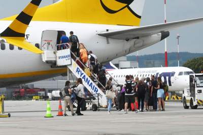 Lotnisko w Balicach bije rekordy frekwencji, tłoczno w powietrzu i na ziemi - zdjęcie 20