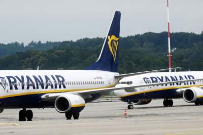 Lotnisko w Balicach bije rekordy frekwencji, tłoczno w powietrzu i na ziemi - zdjęcie 30