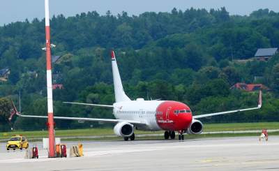 Lotnisko w Balicach bije rekordy frekwencji, tłoczno w powietrzu i na ziemi - zdjęcie 15