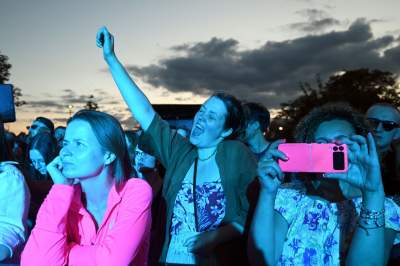 Turystów zachwycają krakowskie Wianki, letnie przesilenie pod Wawelem - zdjęcie 33