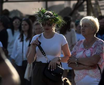 Turystów zachwycają krakowskie Wianki, letnie przesilenie pod Wawelem - zdjęcie 17