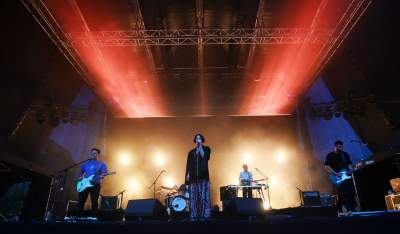 Turystów zachwycają krakowskie Wianki, letnie przesilenie pod Wawelem - zdjęcie 36