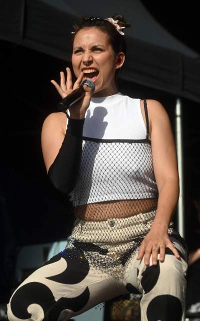 Turystów zachwycają krakowskie Wianki, letnie przesilenie pod Wawelem - zdjęcie 11