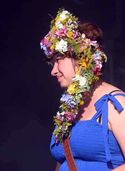 Turystów zachwycają krakowskie Wianki, letnie przesilenie pod Wawelem - zdjęcie 4