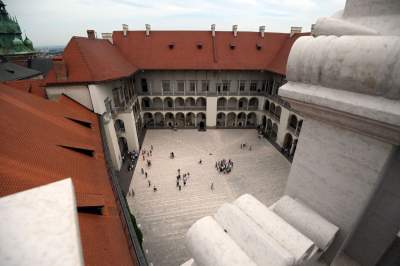 Piękny taras widokowy na Wawelu, każdy może tu wejść - zdjęcie 7