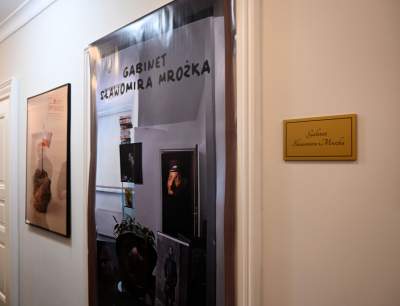 Otwarcie gabinetu Mrożka w Bibliotece Kraków, z udziałem żony pisarza - zdjęcie 14
