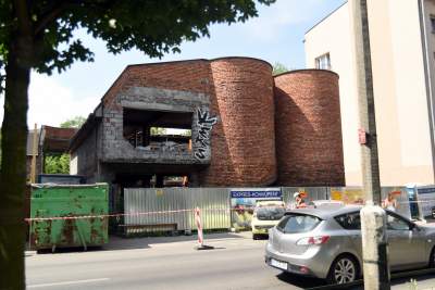 Wreszcie zburzą najbrzydszy budynek w Krowodrzy - zdjęcie 5