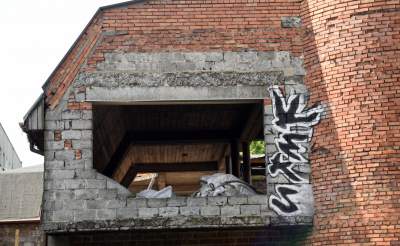 Wreszcie zburzą najbrzydszy budynek w Krowodrzy - zdjęcie 7