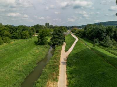 Aktywiści protestowali przeciwko budowie, powstała piękna trasa rowerowa w Krakowie - zdjęcie 42