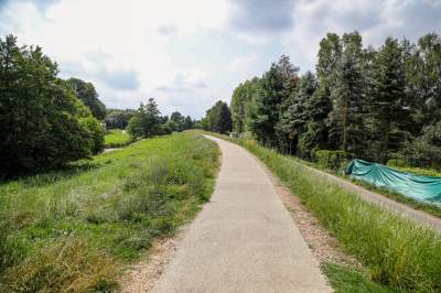 Aktywiści protestowali przeciwko budowie, powstała piękna trasa rowerowa w Krakowie - zdjęcie 8