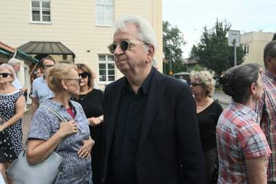 Ostatnia droga Jerzego Stuhra. Uroczystościom przewodniczył metropolita łódzki - zdjęcie 1