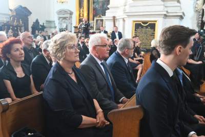 Ostatnia droga Jerzego Stuhra. Uroczystościom przewodniczył metropolita łódzki - zdjęcie 25