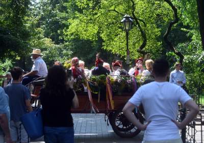 Krakowskie, sierpniowe klimaty. Barwny korowód z Bronowic - zdjęcie 12