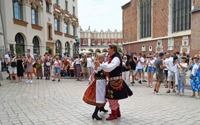 Krakowskie, sierpniowe klimaty. Barwny korowód z Bronowic - zdjęcie 26