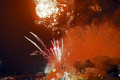 W sylwestra są lasery, za to w czerwcu są... wianki - zdjęcie 27