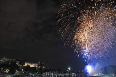 W sylwestra są lasery, za to w czerwcu są... wianki - zdjęcie 39