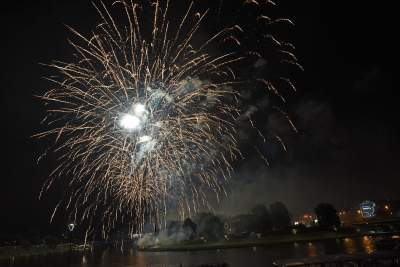 W sylwestra są lasery, za to w czerwcu są... wianki - zdjęcie 32