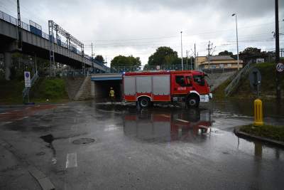 Ulewa w Krakowie: zalany wiadukt na Prądnickiej - zdjęcie 6